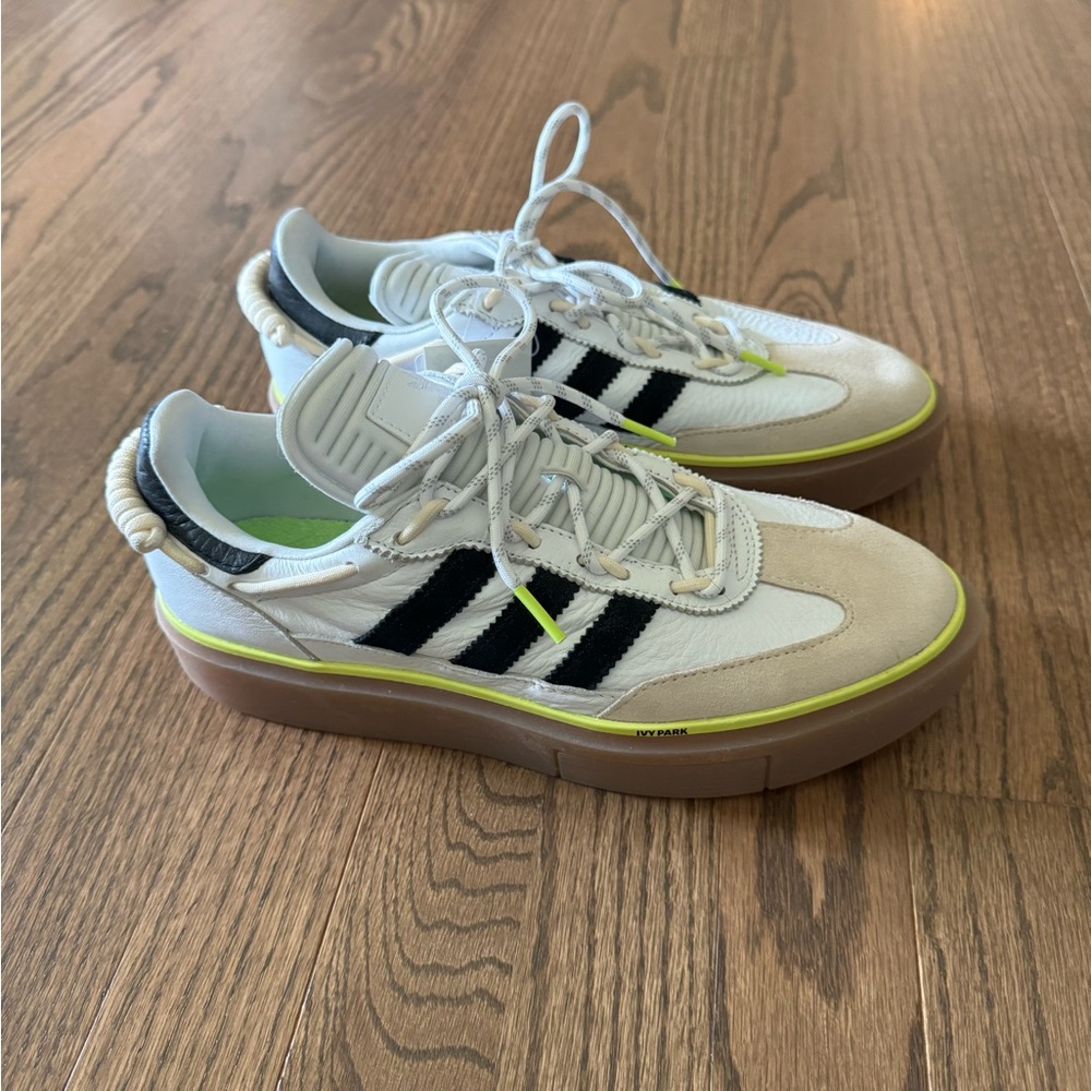 NWT Adidas x Ivy Park Beyoncé Sneakers Size 8